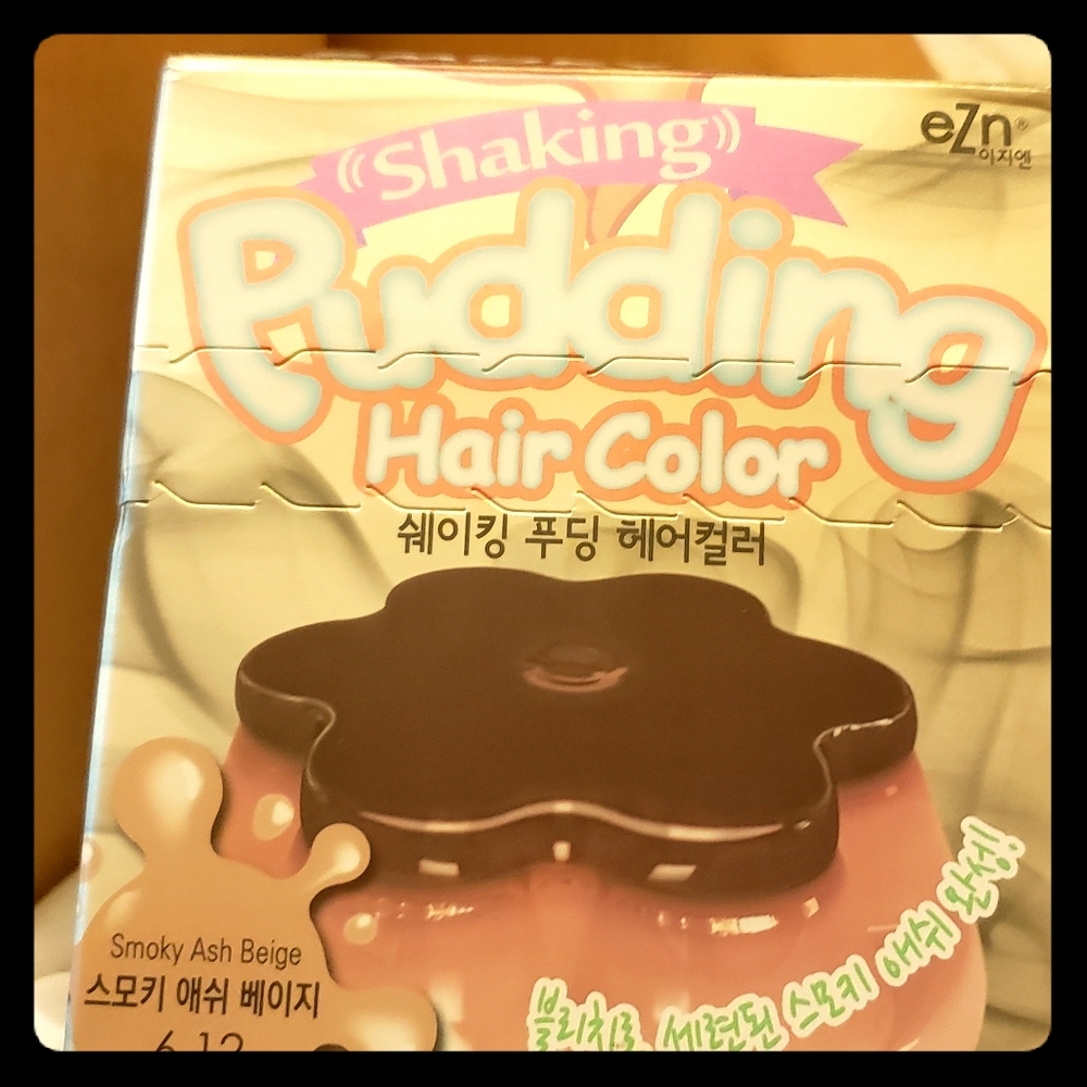 Shaking pudding hair color dye Smoky Ash beige